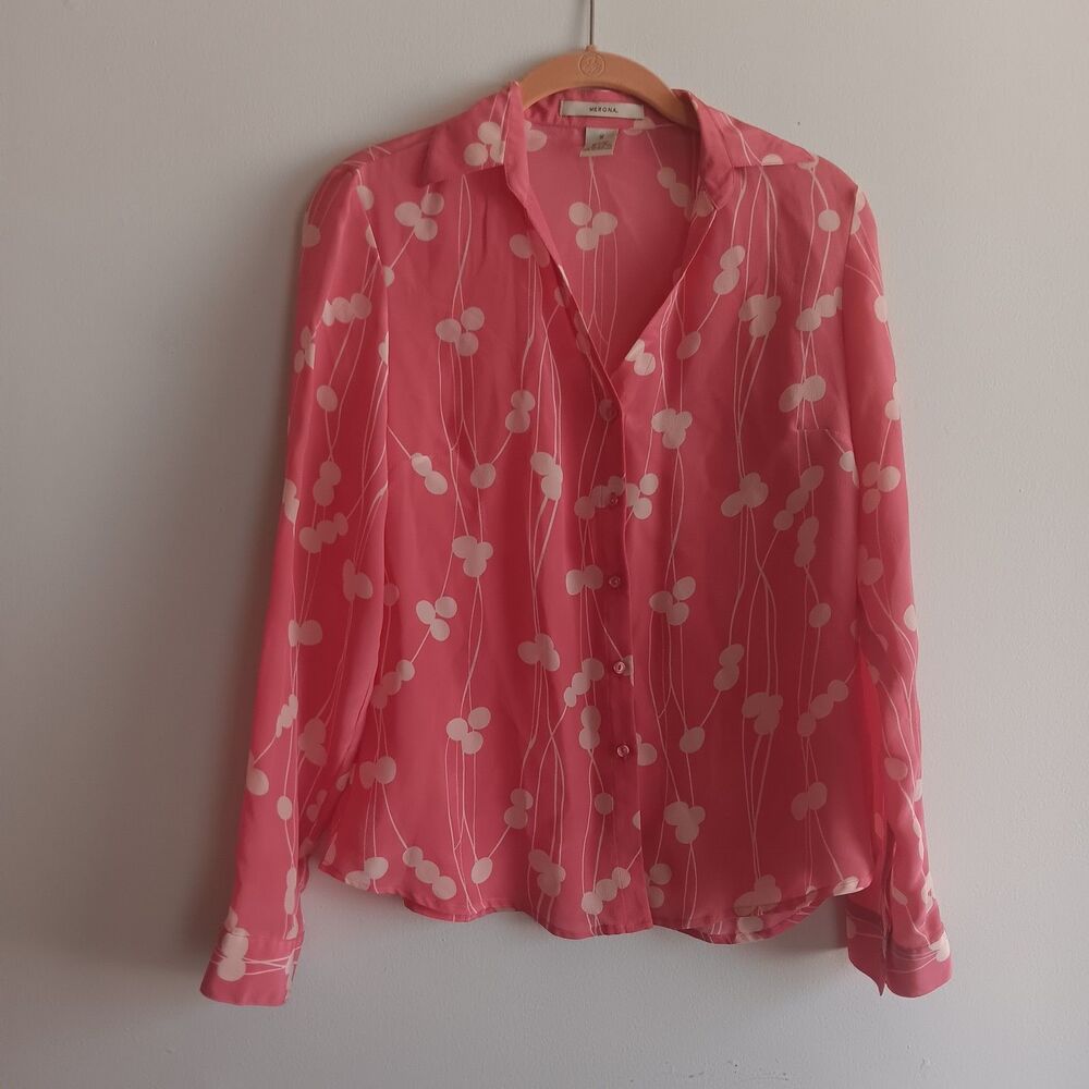 Merona Silk pink v neck Size Small long sleeve artsy abstract art to wear girly